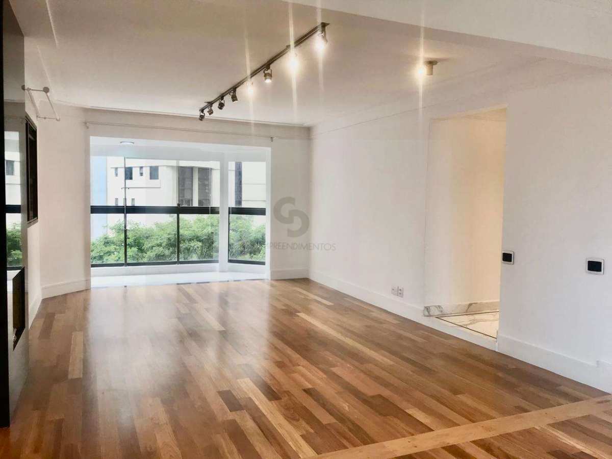 Apartamento reformado no coração da Vila Nova - GS Empreendimentos